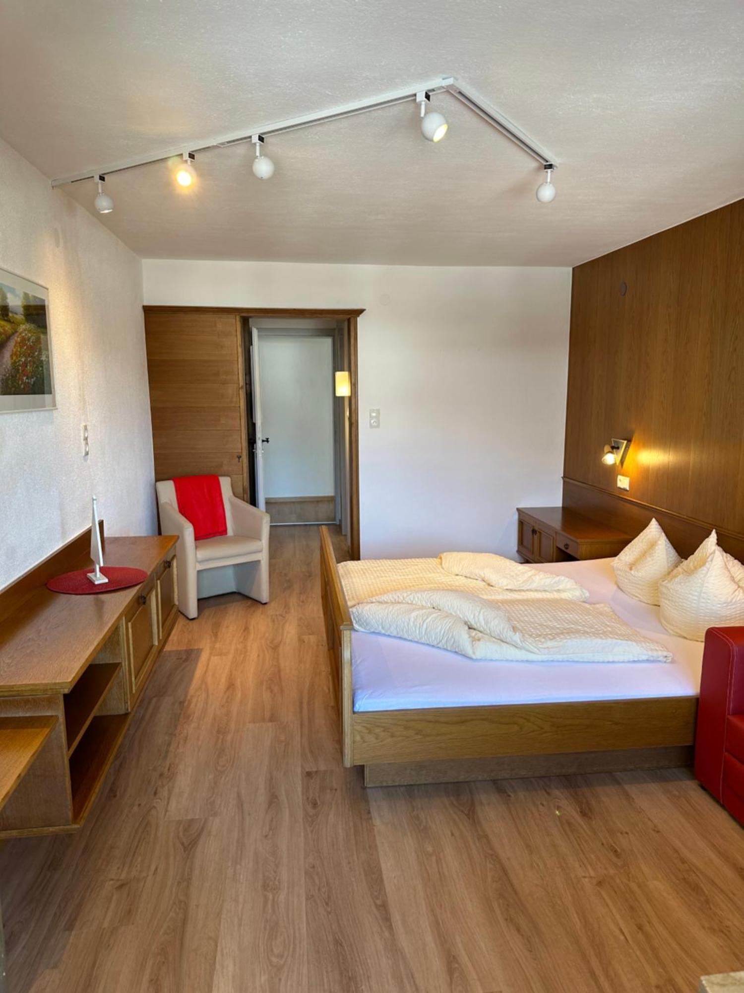 Appartements Dobler - S'Zischgn Arzl im Pitztal Exterior foto