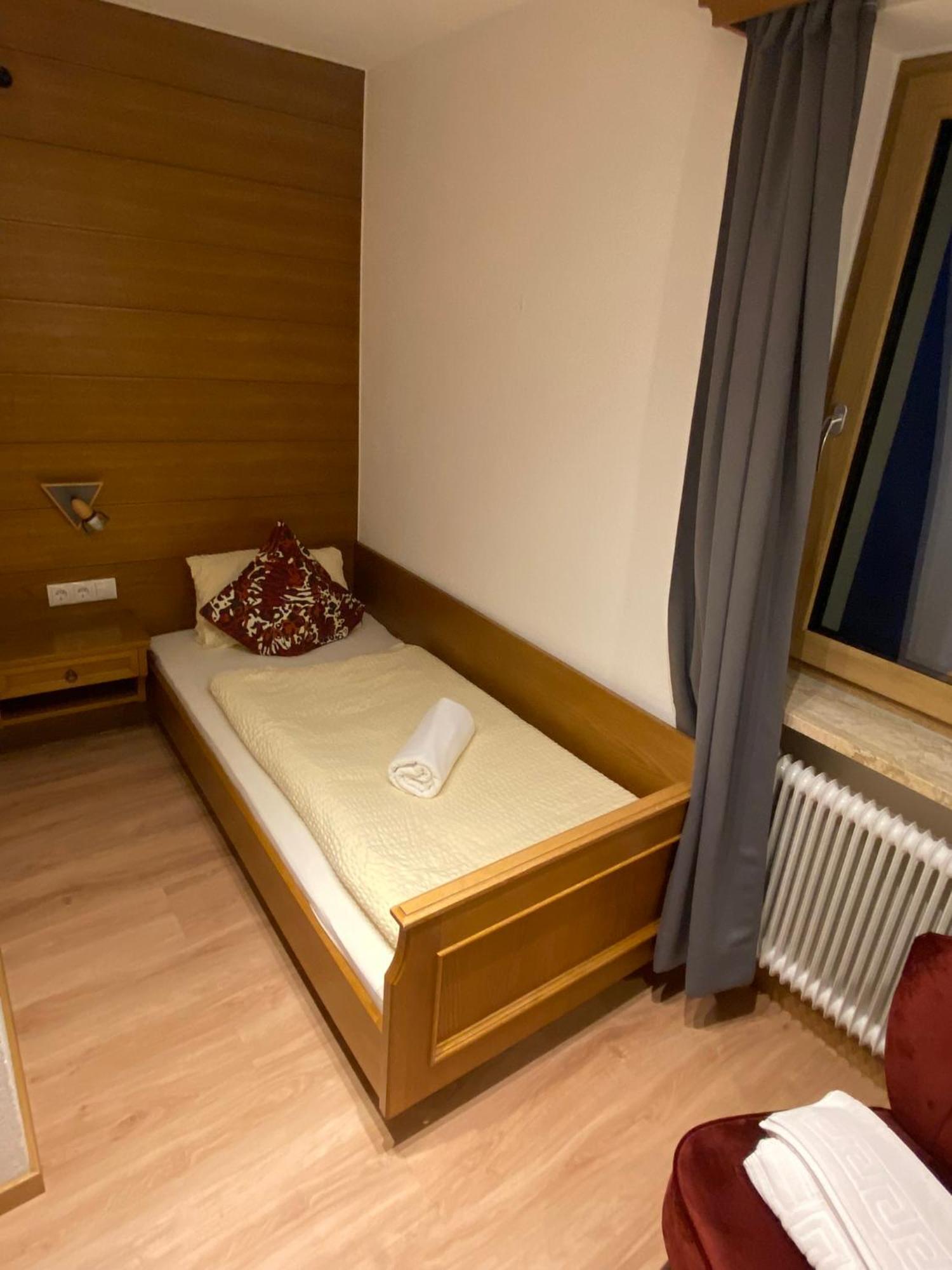Appartements Dobler - S'Zischgn Arzl im Pitztal Exterior foto