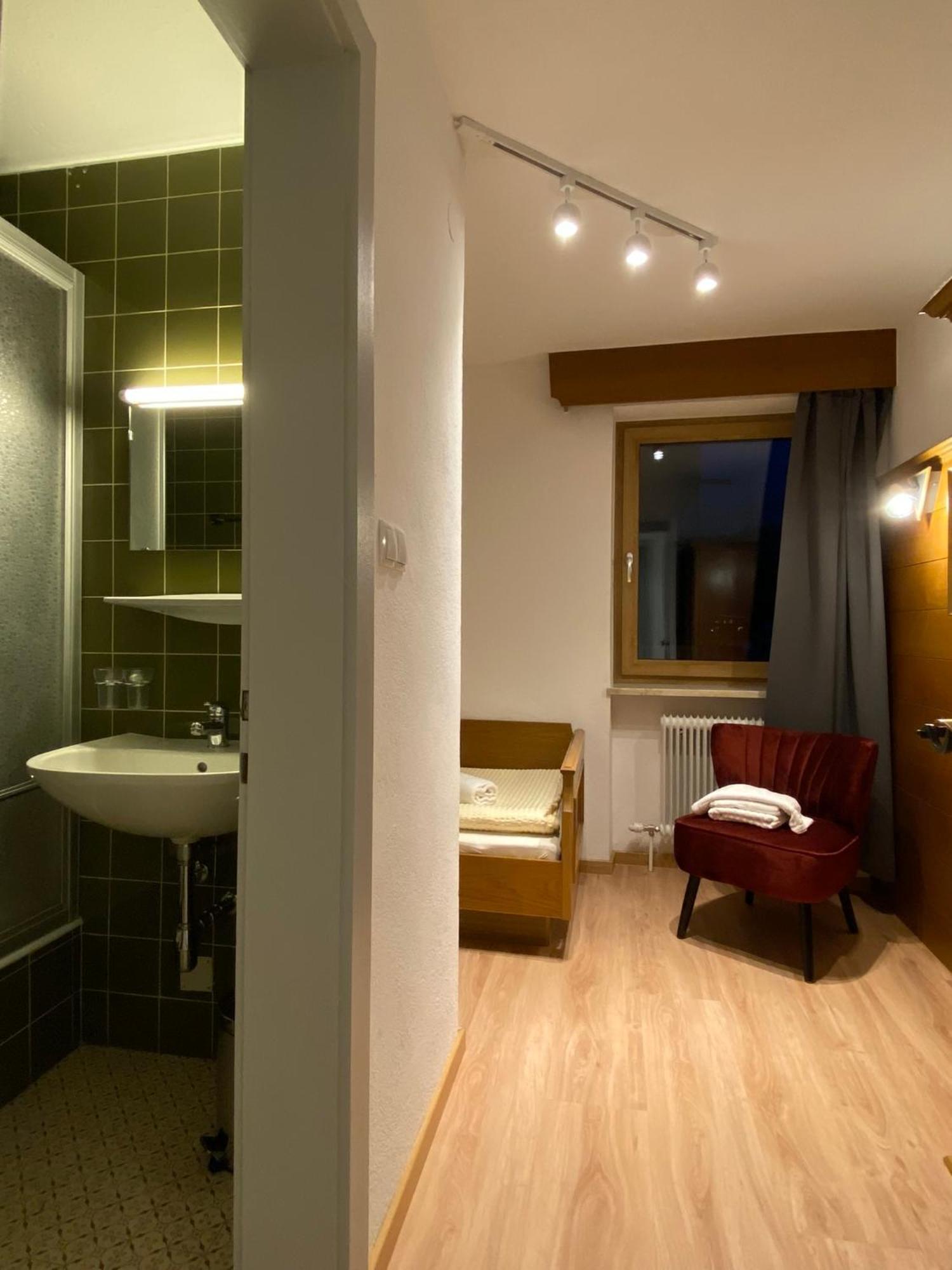Appartements Dobler - S'Zischgn Arzl im Pitztal Exterior foto